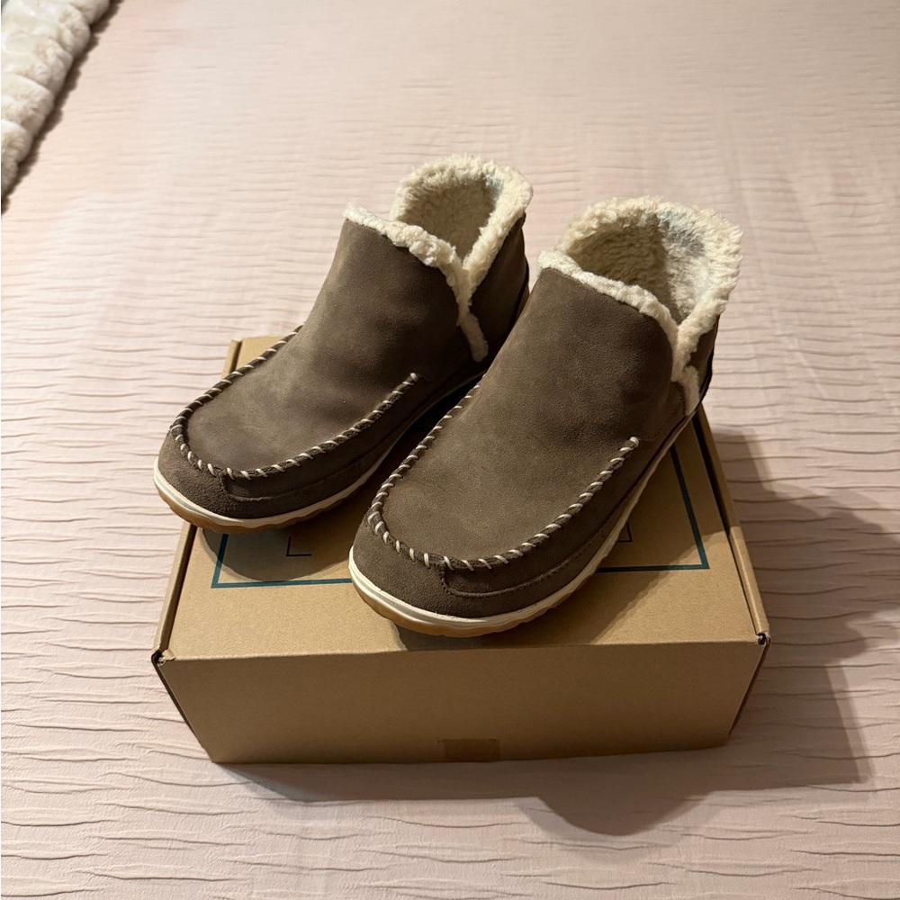 L.L. Bean Women's Mountain Slipper Boot Moc Dark Cement Size 7